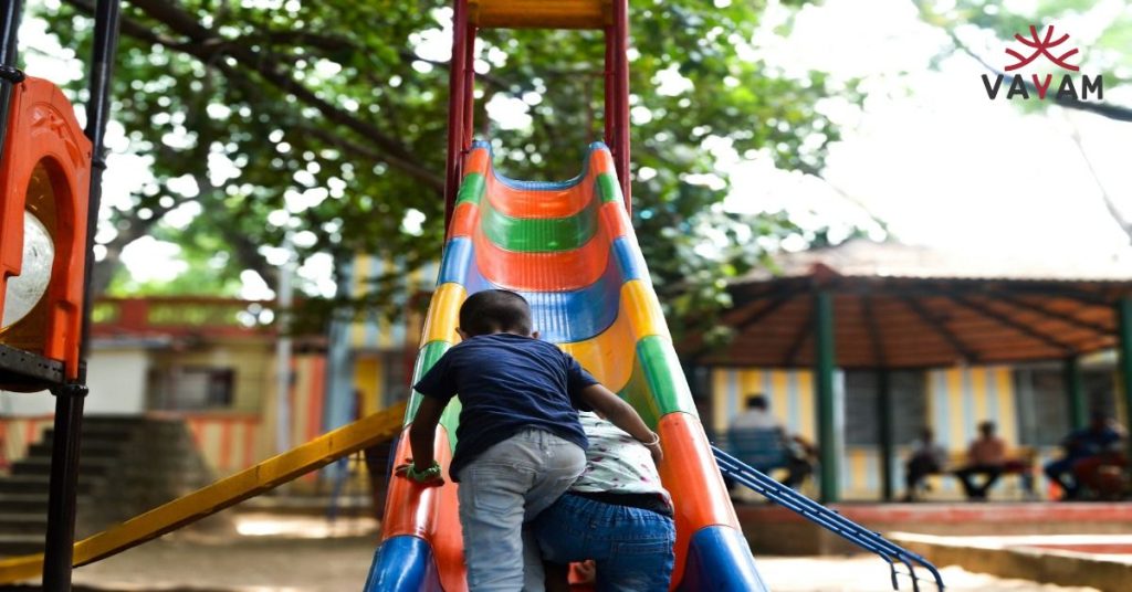 An image of fostering leadership skills in children while enjoying outdoor play and exercise.