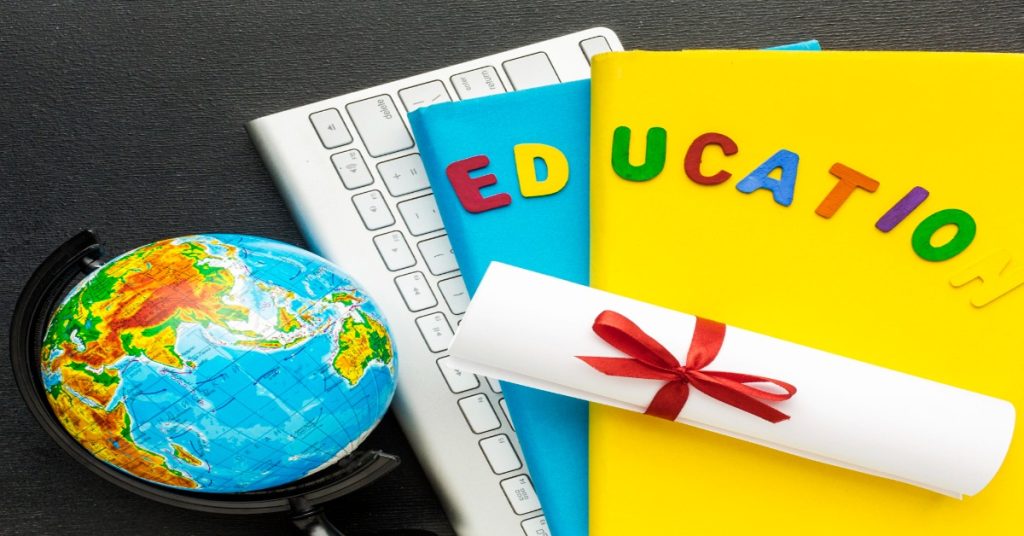 Image of a globe and books, representing facilities to consider in your final school selection.